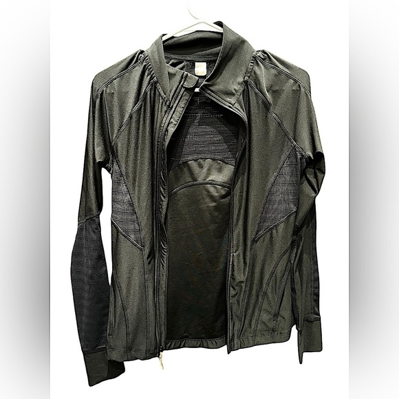 Mondetta thin black jacket Medium - Picture 1 of 4